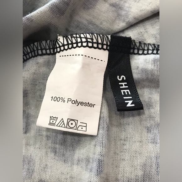 Shein Animal Print Sleeveless Top Blouse 
Large 12 - 14 Soft & Comfy Stretch - Picture 11 of 11